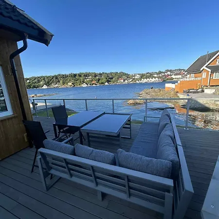 Holiday home Rett I Sjokanten *