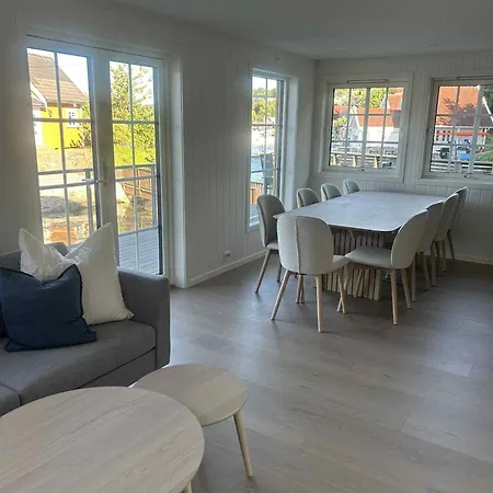 Rett I Sjokanten * Kristiansand